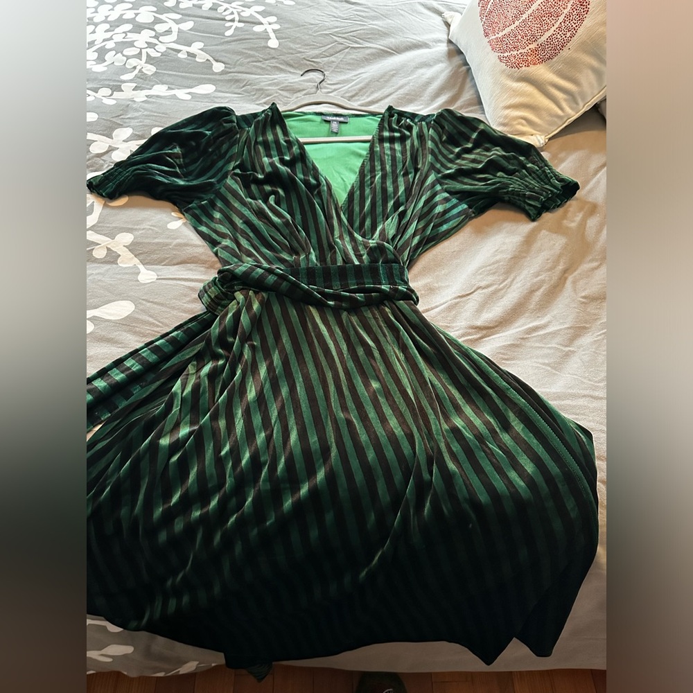 Green and Black Stripe Velvet Wrap Dress: 1X
